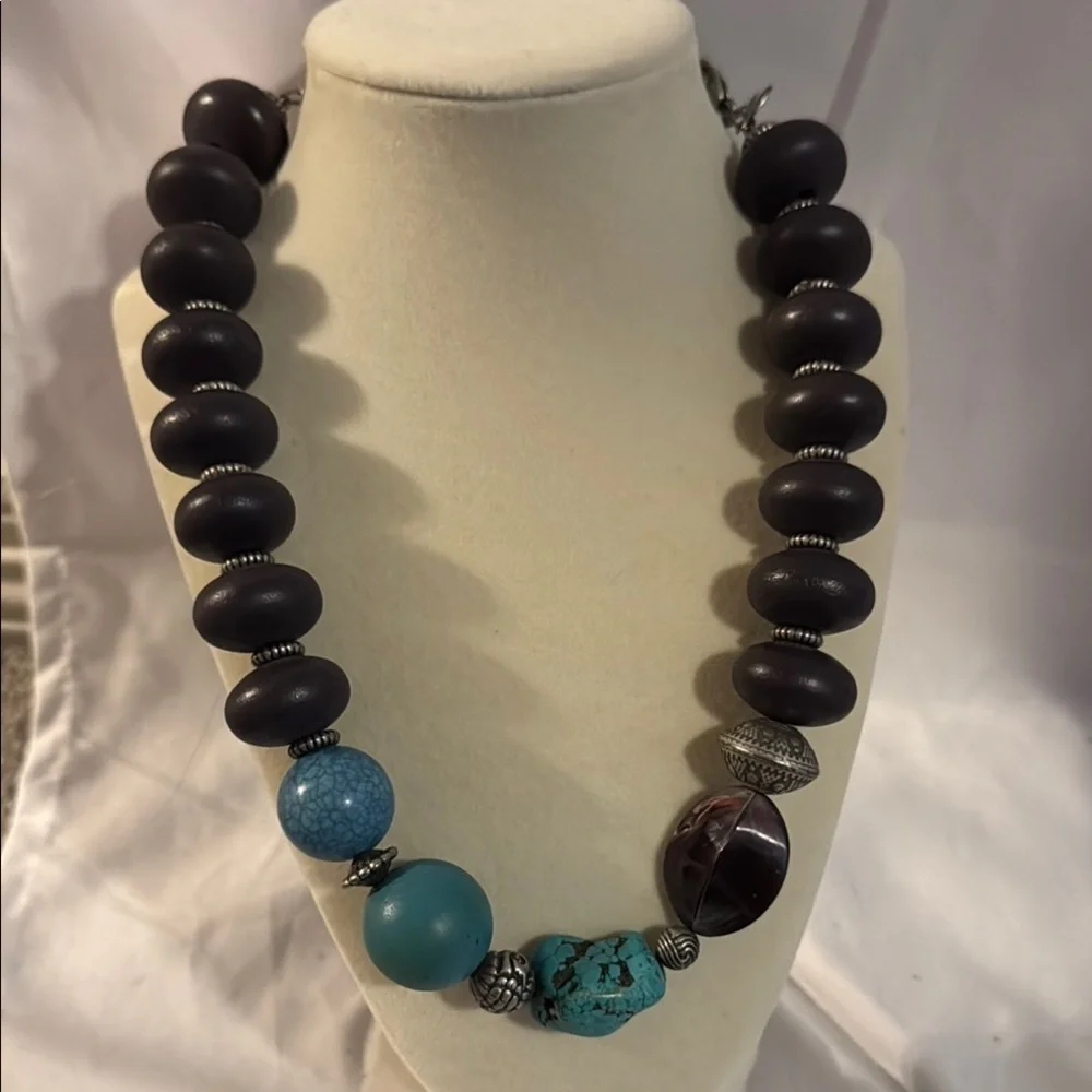 Necklace wooden beads